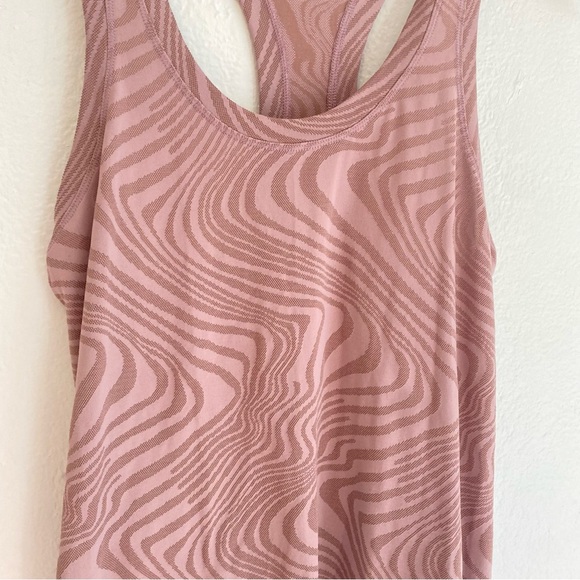 Athleta Pink Ribbed Sleeveless Tank Top‎ - Picture 2 of 3
